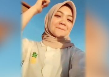 Cewek Tiktok Ini Viral Usai Ngaku Pacari Sepupunya Sendiri Cewek Tiktok Ini Viral Usai Ngaku Pacari Sepupunya Sendiri