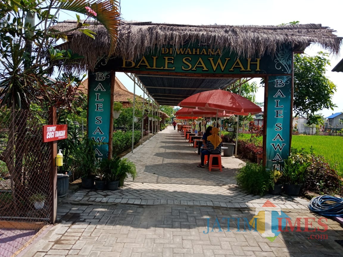 10 Destinasi Wisata di Jombang yang Sangat Hits 10 Destinasi Wisata di Jombang yang Sangat Hits