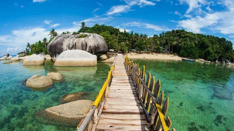 Pantai Jumiang yang Memiliki Pemandangan Menakjubkan