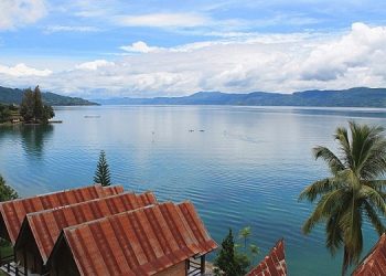 Berwisata ke Danau Toba