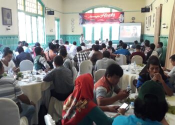 Menangkal HOAX, Jin di Era Digital Menangkal HOAX, Jin di Era Digital