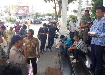Tindaklanjuti Demo Rastra, Pemko Siantar Kumpulkan Lurah. Begini Kesimpulannya... Tindaklanjuti Demo Rastra, Pemko Siantar Kumpulkan Lurah. Begini Kesimpulannya...