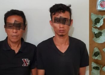 Transaksi 'Cimeng', Dua Sekawan ini Ditangkap dari Bawah Tribun Lapangan Bola