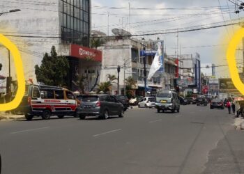 APK di Tiang LPJU, Begini Tanggapan KPU dan Bawaslu Kota Pematangsiantar...