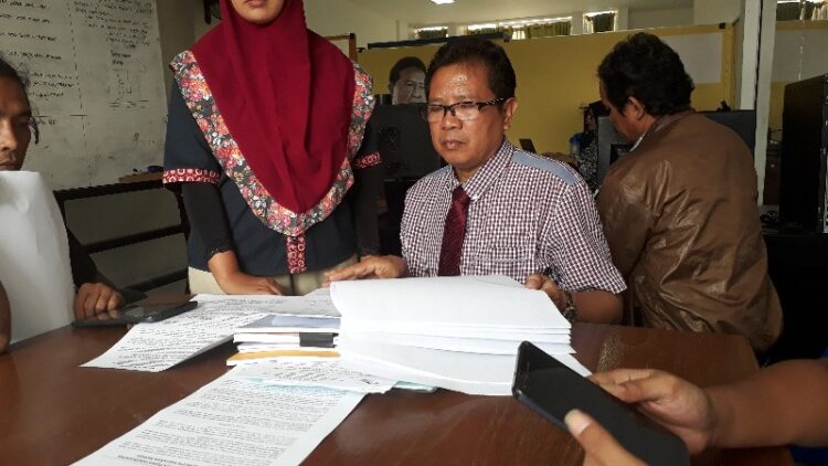 Oknum Pejabat PLN Area Pematangsiantar Diduga Kuat Gelapkan Dana Proyek Tusbung Oknum Pejabat PLN Area Pematangsiantar Diduga Kuat Gelapkan Dana Proyek Tusbung