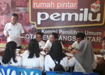 KPU Kota Pematangsiantar Melakukan Orientasi terhadap 25 Operator Aplikasi SITUNG KPU Kota Pematangsiantar Melakukan Orientasi terhadap 25 Operator Aplikasi SITUNG