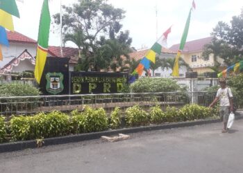 Pelantikan Anggota DPRD Kota Siantar Habiskan Rp 300-an Juta, ini Rinciannya... Pelantikan Anggota DPRD Kota Siantar Habiskan Rp 300-an Juta, ini Rinciannya...