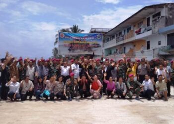 Marinir dari Belawan Ibadah dan Tabur Benih Ikan di Danau Toba, Jack Marpaung Diundang Marinir dari Belawan Ibadah dan Tabur Benih Ikan di Danau Toba, Jack Marpaung Diundang
