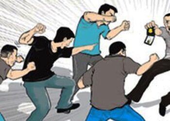 Amankan Bentrokan di Wilayah Tugas, Kasat Reskrim Gegar Otak Dikeroyok Massa Amankan Bentrokan di Wilayah Tugas, Kasat Reskrim Gegar Otak Dikeroyok Massa