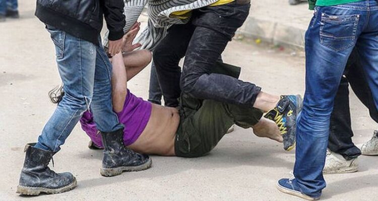 Seorang Anggota Korem Jadi Korban Pengeroyokan Massa yang Baru Pulang Kampanye Foto ilustrasi pengeroyokan. (int/tsp)