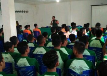 Koramil 01/Siantar Utara Sampaikan Materi Wawasan Kebangsaan di SMA Trisakti Koramil 01/Siantar Utara Sampaikan Materi Wawasan Kebangsaan di SMA Trisakti