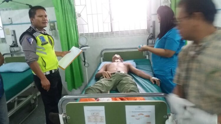 Karyawan STTC ini Terkapar Diserempet Mopen Sinar Beringin yang Belok Mendadak