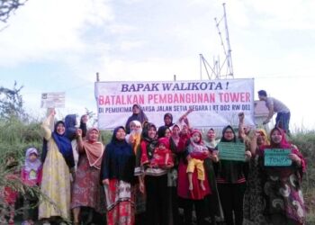 Tolak Tower, Warga Kelurahan Setia Negara Unjuk Rasa ke Lokasi Pembangunan Tower