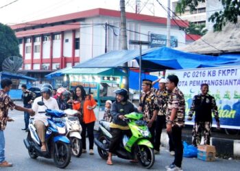 KB FKPPI Pematangsiantar Berbagi Takjil