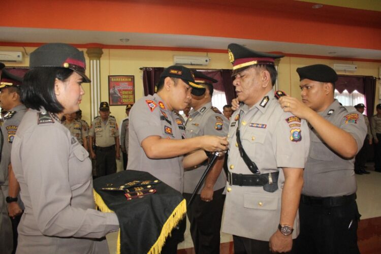 Kapolres Pematangsiantar Pimpin Sertijab Pergantian 4 Perwira, 3 Kasat dan 1 Kabag