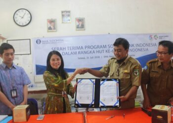 Peringati HUT ke-65, Bank Indonesia Serah Terima Bantuan PSBI di SMAN 5 Pematangsiantar Peringati HUT ke-65, Bank Indonesia Serah Terima Bantuan PSBI di SMAN 5 Pematangsiantar