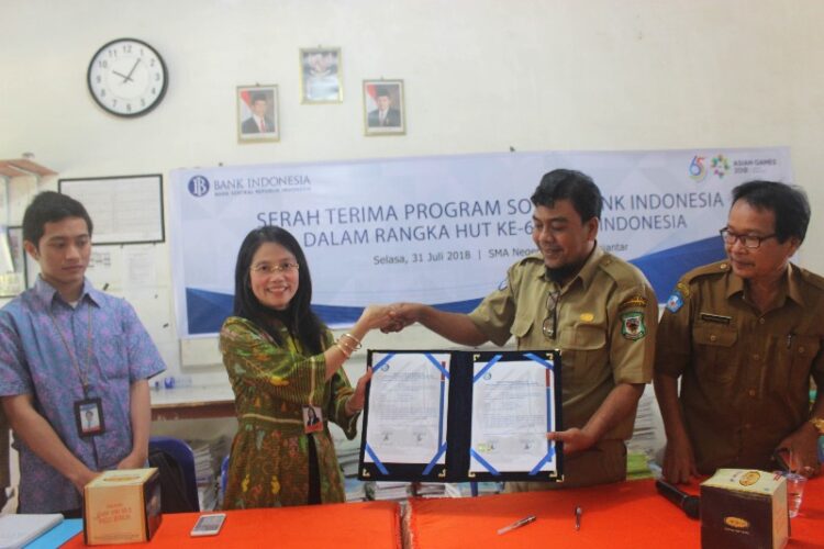 Peringati HUT ke-65, Bank Indonesia Serah Terima Bantuan PSBI di SMAN 5 Pematangsiantar
