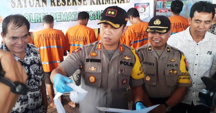 Kapolres Pematangsiantar didampingi perwira jajarannya. (n70/tsp)