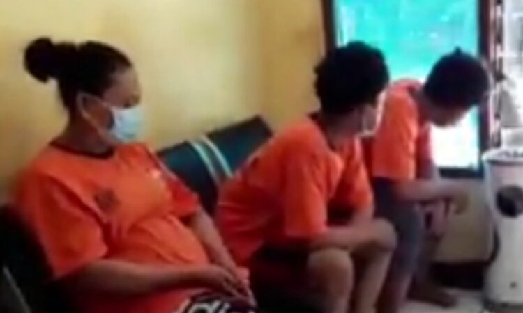 SR dan kedua putranya. (int/tsp)