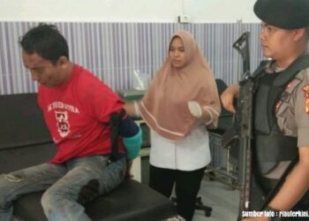 Pinjaman Tidak Dikabulkan, Penjual Bandrek ini Bawa Parang ke Bank! Ya Ditembaklah..... Pinjaman Tidak Dikabulkan, Penjual Bandrek ini Bawa Parang ke Bank! Ya Ditembaklah.....