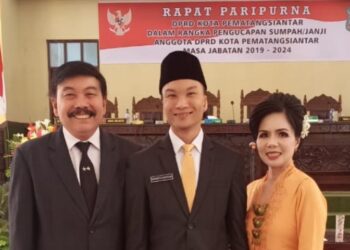 Suhanto Pakpahan Dilantik jadi Anggota DPRD Siantar, ini Harapan Orangtuanya... Suhanto Pakpahan Dilantik jadi Anggota DPRD Siantar, ini Harapan Orangtuanya...