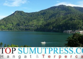 Menjual Danau Toba...