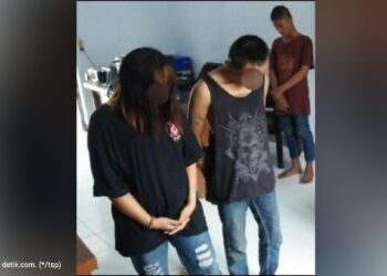 Keburu Digerebek Disaat Lepas Celana, Sepasang Kekasih ini Gagal Berhubungan Intim