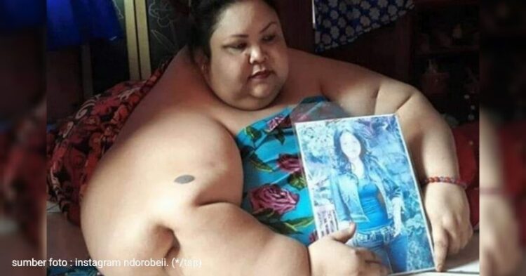 Mau Dievakuasi ke Rumah Sakit, Rumah Dijebol, Wanita ini Tak Muat di Ambulans