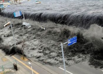 Gunungsitoli, Tapteng dan Sibolga Dilanda Isu Tsunami! Ini Penjelasan BMKG Sumut... Gunungsitoli, Tapteng dan Sibolga Dilanda Isu Tsunami! Ini Penjelasan BMKG Sumut...