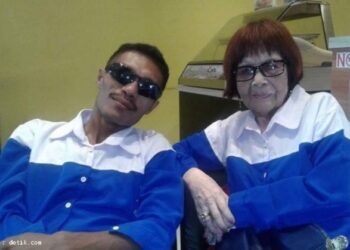 Kisah Cinta Mereka Sempat Viral, Simak Kabar Pasangan Beda Usia 53 Tahun ini...