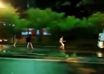 Remaja Tantang Malaikat Maut Demi Konten, Tewas Digilas Truk Remaja Tantang Malaikat Maut Demi Konten, Tewas "Dicium" Truk