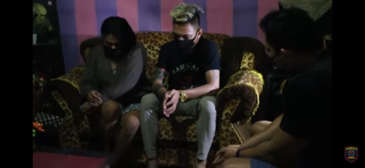 Calon Suami Serumah dengan Waria Jelang Hari Pernikahan
