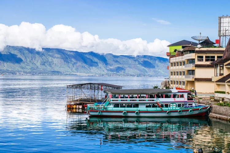 Spot Wisata Danau Toba Terbaik