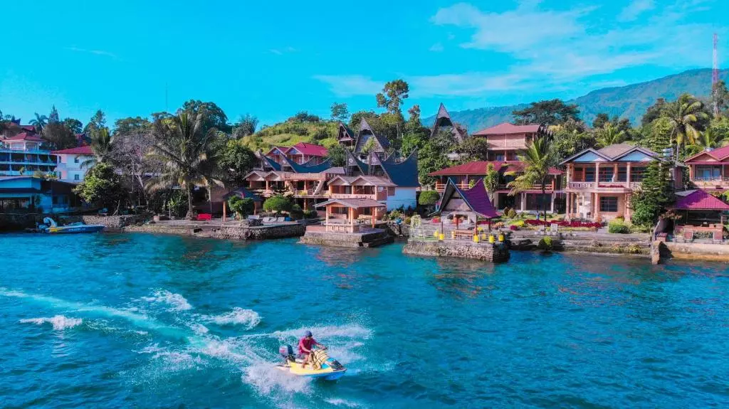 30 Spot Wisata Danau Toba Terbaik - Jelajahi dari Sisi Luar dan Dalam Spot Wisata Danau Toba Terbaik