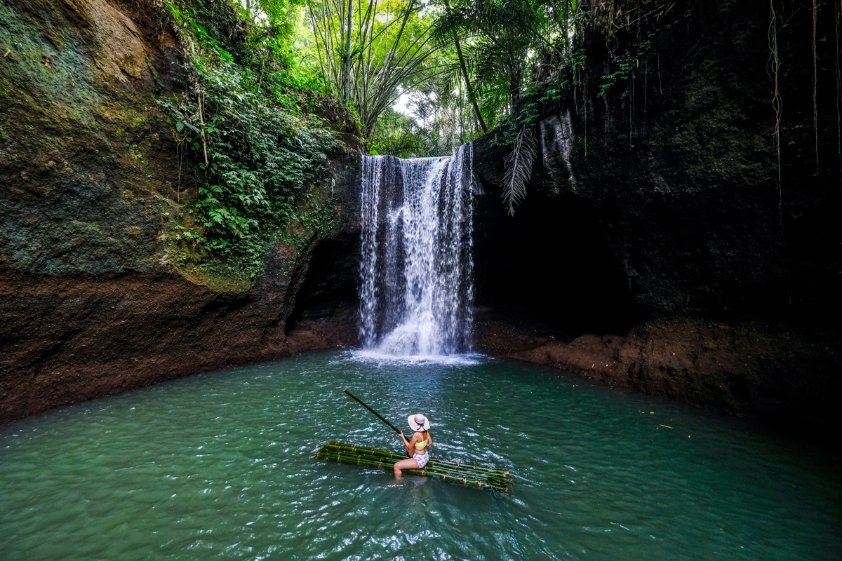 Air Terjun Dewasana